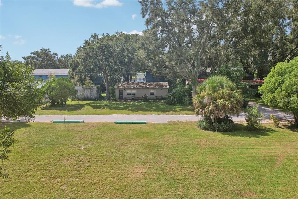 待售: $260,000 (0.73 acres)