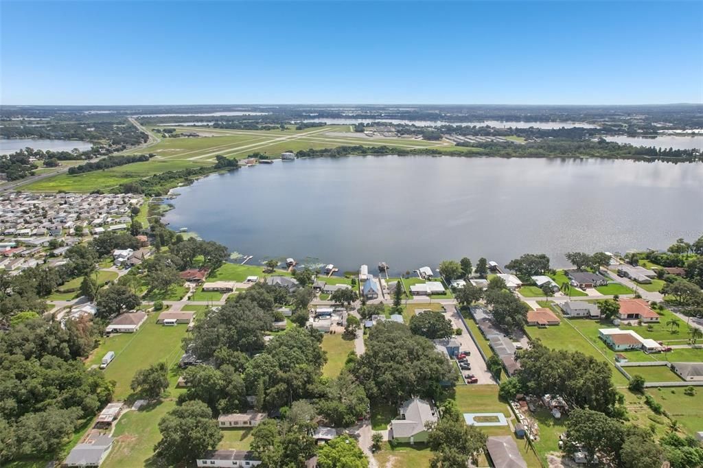 待售: $260,000 (0.73 acres)