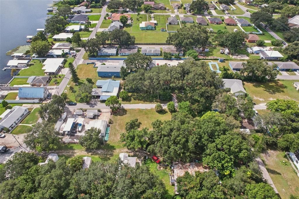 待售: $260,000 (0.73 acres)