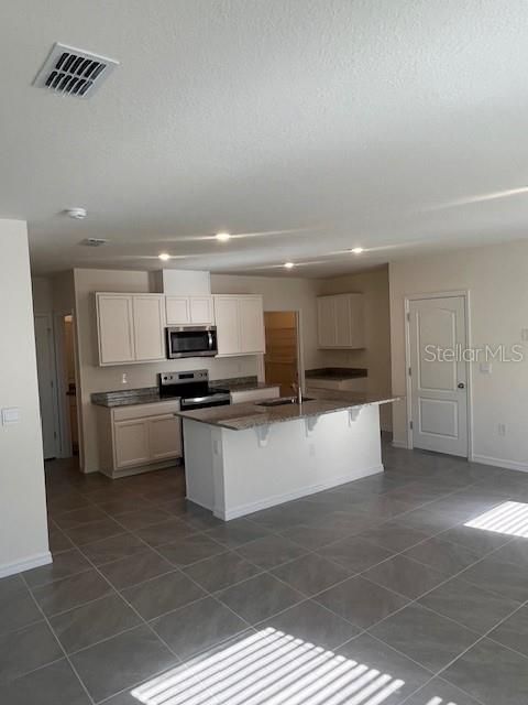 Active With Contract: $476,990 (5 beds, 3 baths, 2447 Square Feet)