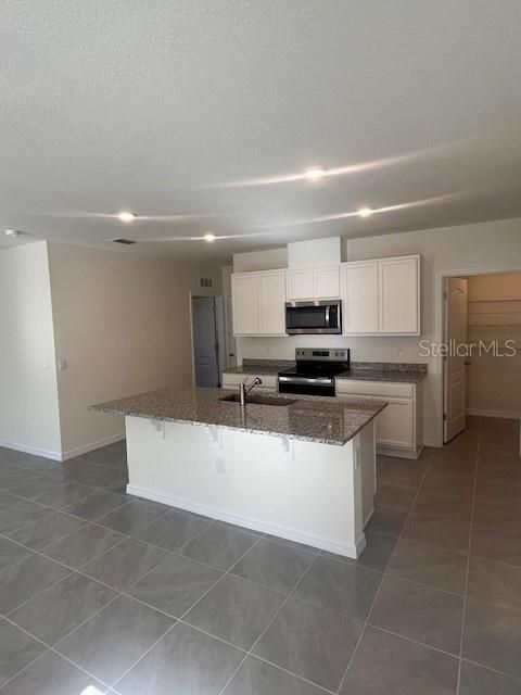 Active With Contract: $476,990 (5 beds, 3 baths, 2447 Square Feet)