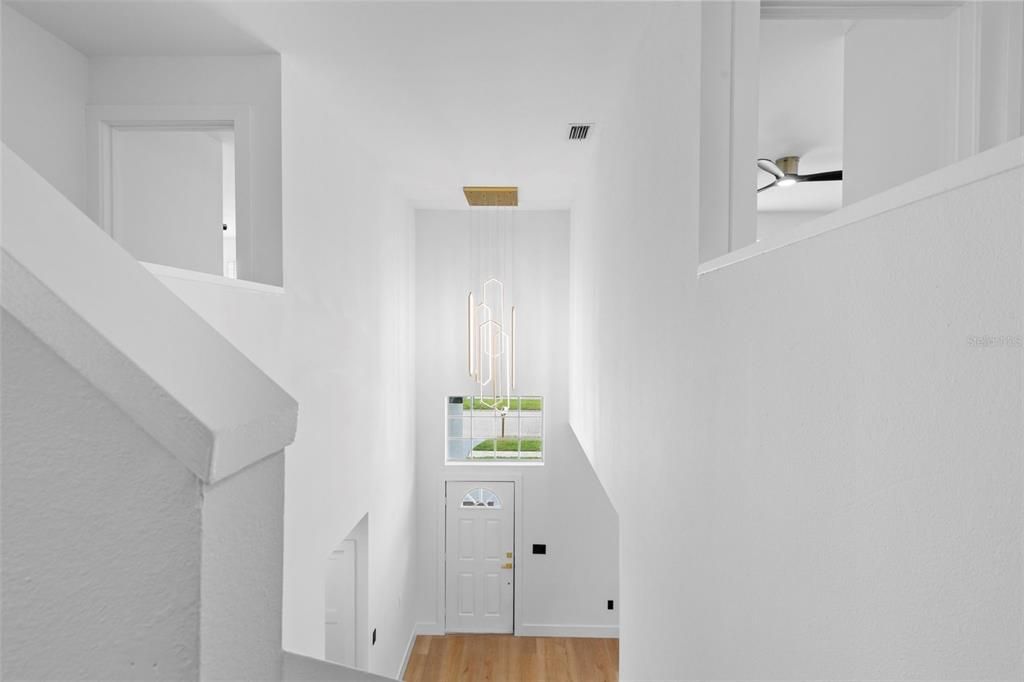 Под контрактом: $599,000 (6 спален, 3 ванн, 3174 Квадратных фут)