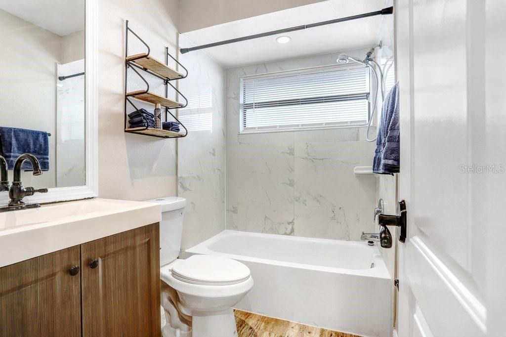Active With Contract: $3,300 (3 beds, 2 baths, 1558 Square Feet)