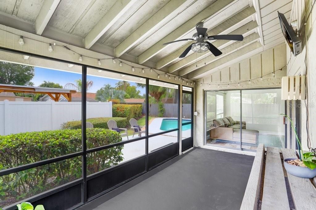 Active With Contract: $3,300 (3 beds, 2 baths, 1558 Square Feet)