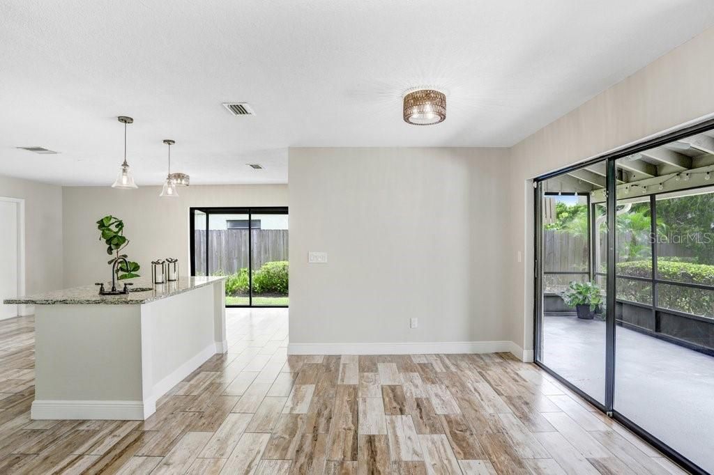 Active With Contract: $3,300 (3 beds, 2 baths, 1558 Square Feet)