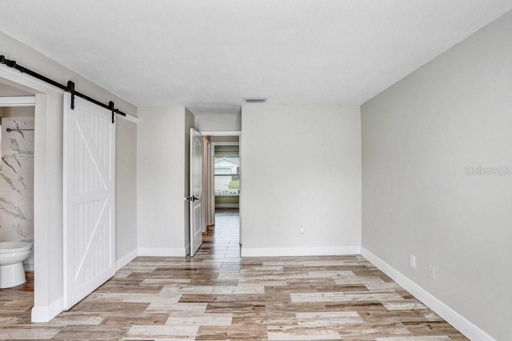 Active With Contract: $3,300 (3 beds, 2 baths, 1558 Square Feet)