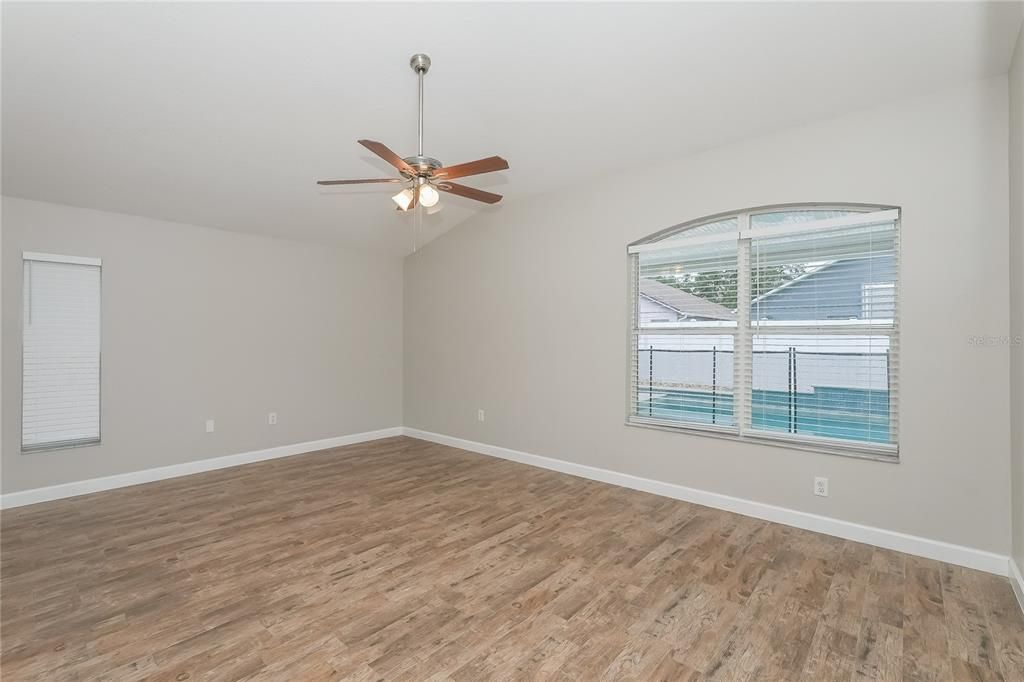 For Sale: $395,000 (3 beds, 2 baths, 1790 Square Feet)