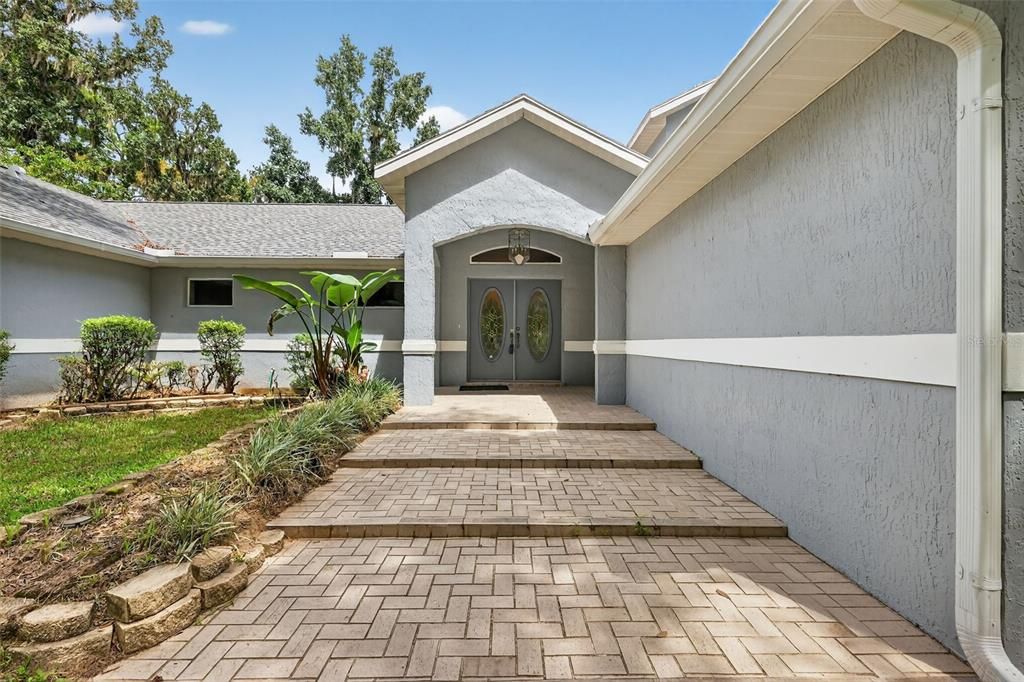 En Venta: $621,000 (4 camas, 2 baños, 3070 Pies cuadrados)