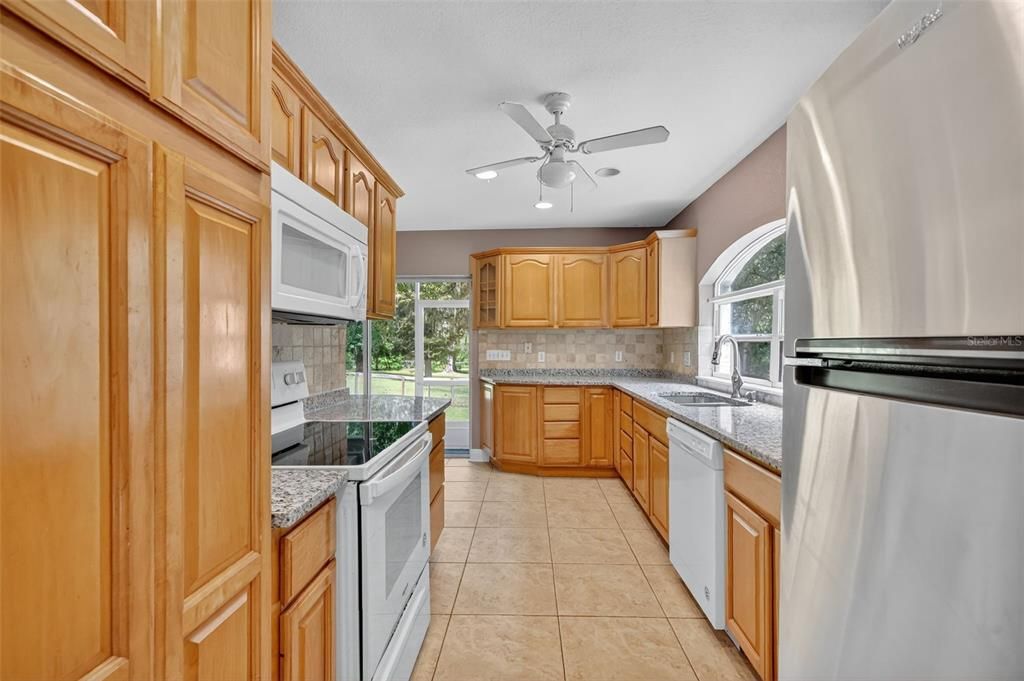 En Venta: $621,000 (4 camas, 2 baños, 3070 Pies cuadrados)