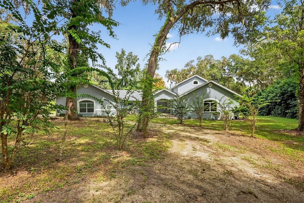 En Venta: $621,000 (4 camas, 2 baños, 3070 Pies cuadrados)