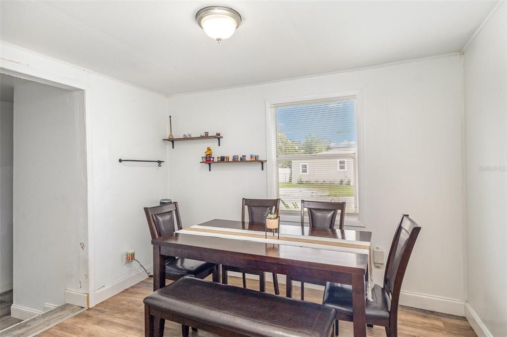 En Venta: $275,000 (3 camas, 2 baños, 1585 Pies cuadrados)