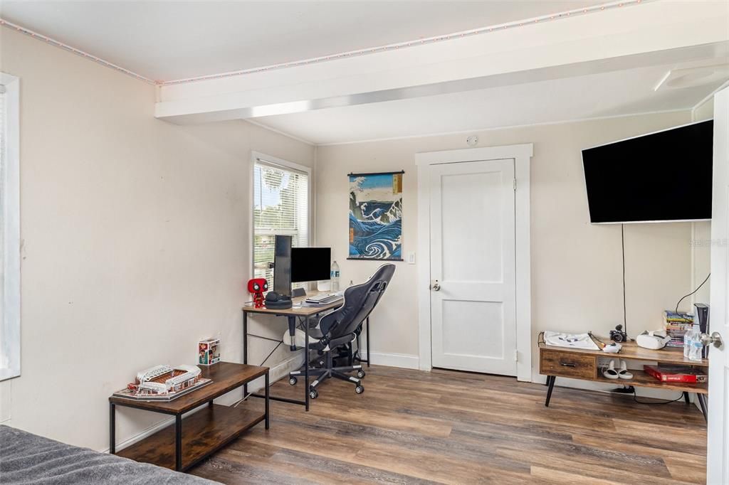 En Venta: $275,000 (3 camas, 2 baños, 1585 Pies cuadrados)