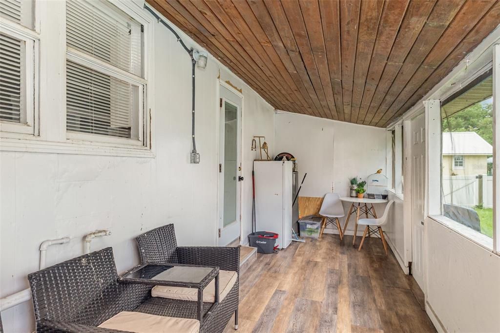 En Venta: $275,000 (3 camas, 2 baños, 1585 Pies cuadrados)