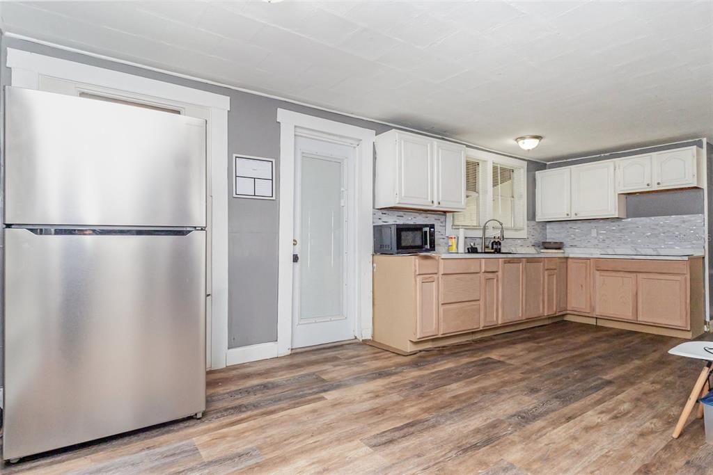 En Venta: $275,000 (3 camas, 2 baños, 1585 Pies cuadrados)