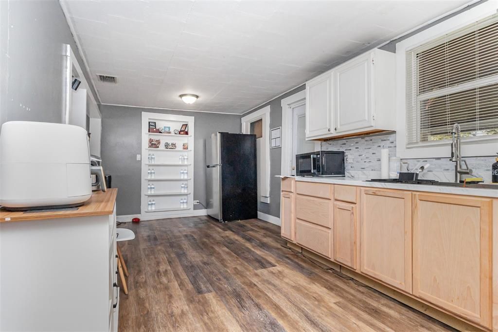 En Venta: $275,000 (3 camas, 2 baños, 1585 Pies cuadrados)