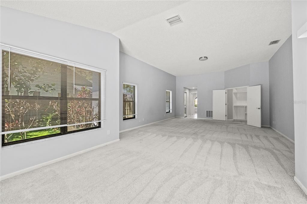 En Venta: $1,099,000 (5 camas, 3 baños, 4062 Pies cuadrados)