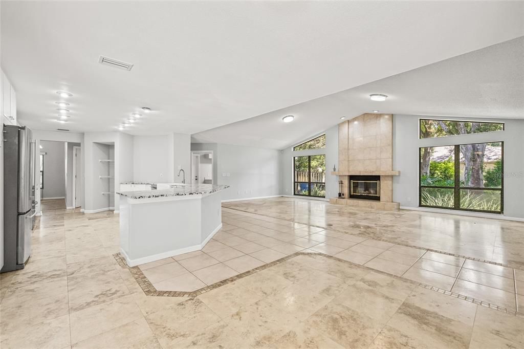 En Venta: $1,099,000 (5 camas, 3 baños, 4062 Pies cuadrados)