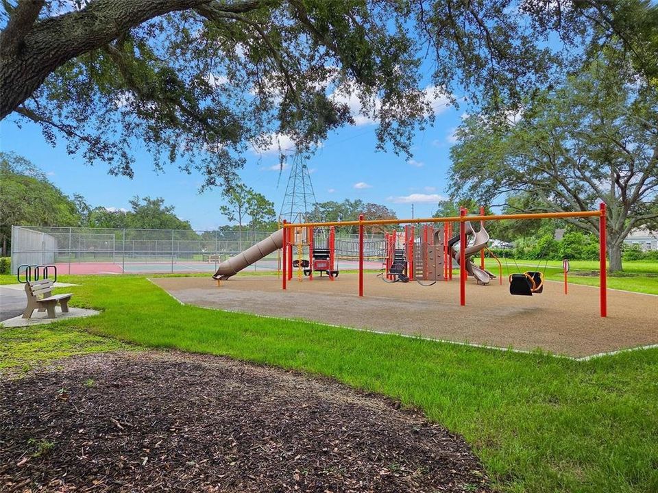 En Venta: $1,099,000 (5 camas, 3 baños, 4062 Pies cuadrados)