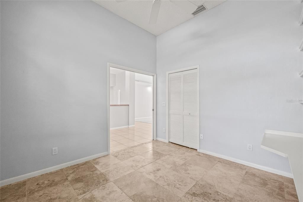 En Venta: $1,099,000 (5 camas, 3 baños, 4062 Pies cuadrados)