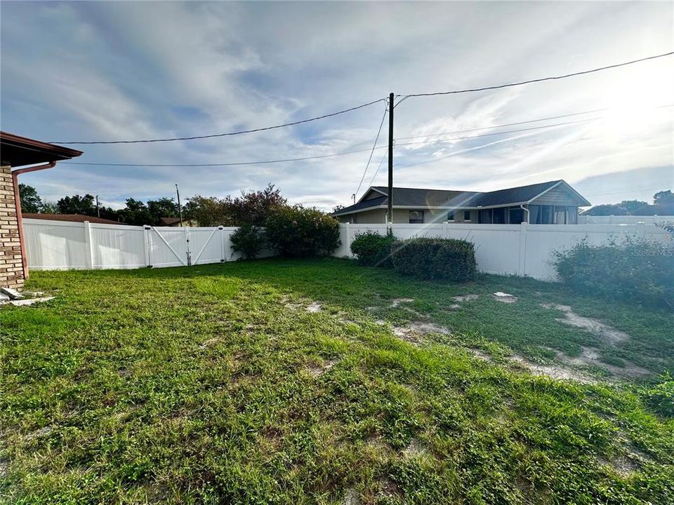 出租: $2,299 (3 贝兹, 2 浴室, 1765 平方英尺)