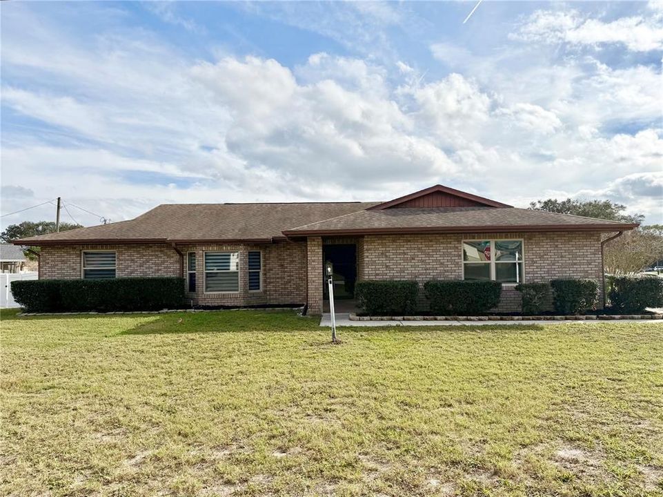 出租: $2,299 (3 贝兹, 2 浴室, 1765 平方英尺)