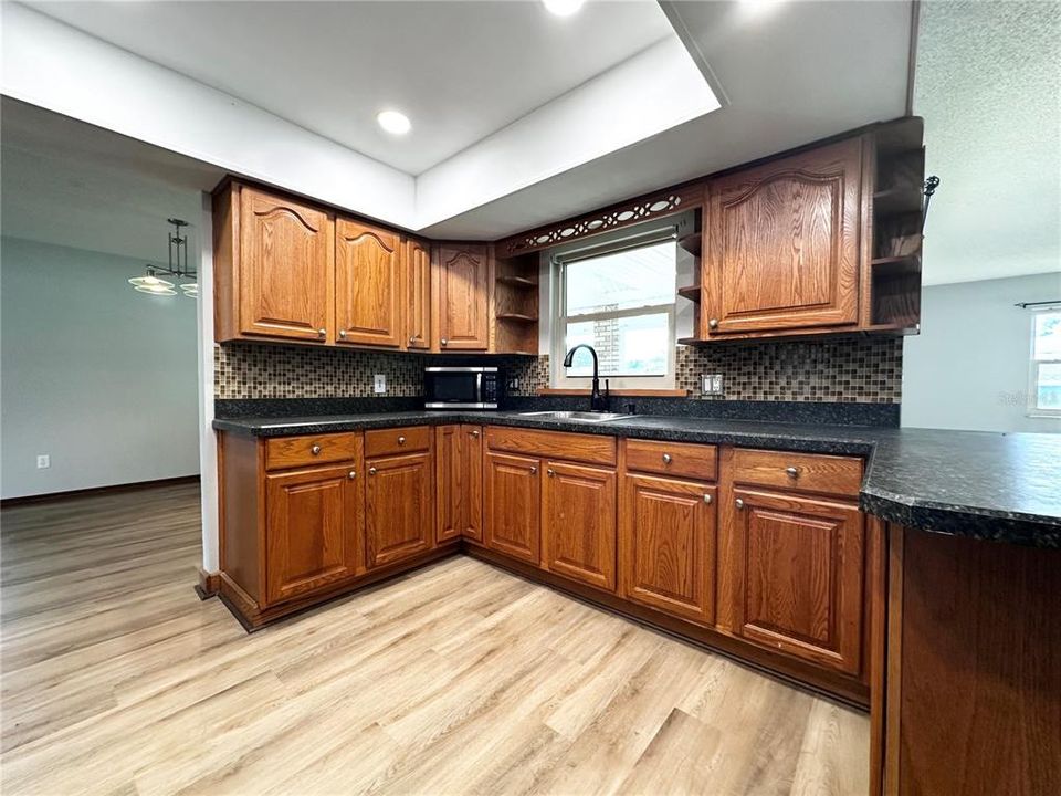 出租: $2,299 (3 贝兹, 2 浴室, 1765 平方英尺)