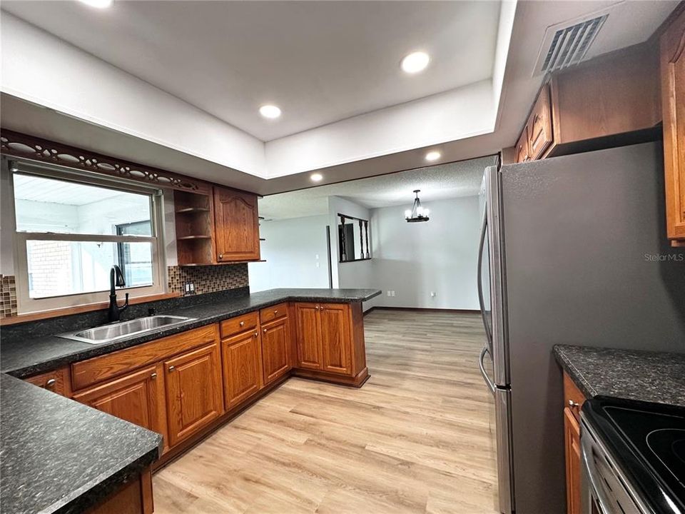 出租: $2,299 (3 贝兹, 2 浴室, 1765 平方英尺)