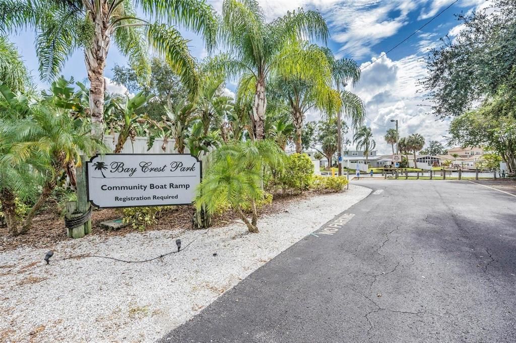 Под контрактом: $450,000 (3 спален, 2 ванн, 2258 Квадратных фут)