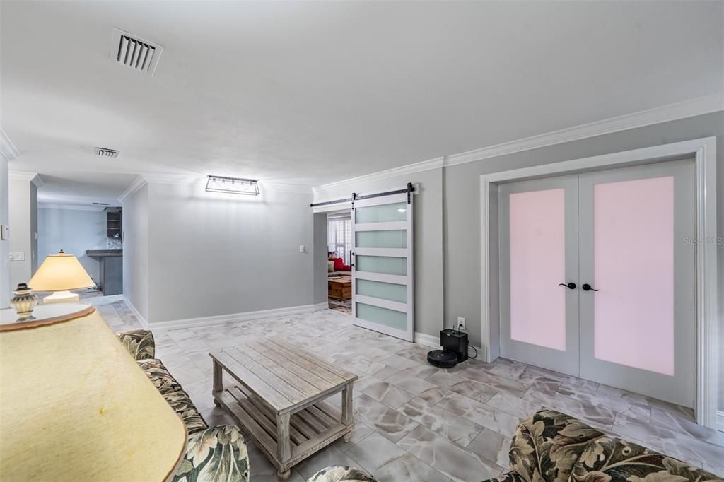 Под контрактом: $450,000 (3 спален, 2 ванн, 2258 Квадратных фут)