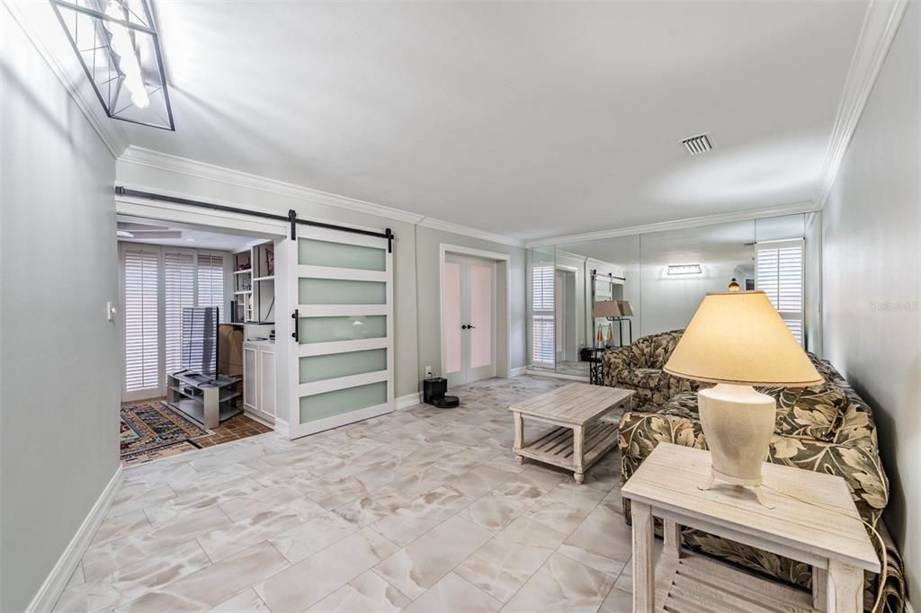 Под контрактом: $450,000 (3 спален, 2 ванн, 2258 Квадратных фут)