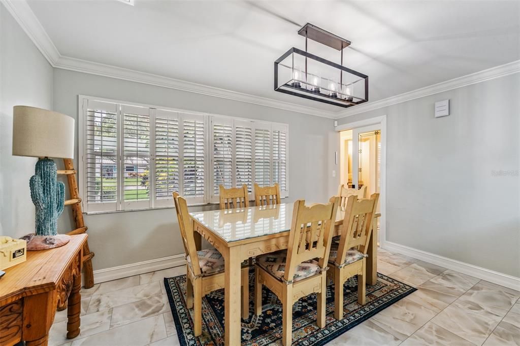 Под контрактом: $450,000 (3 спален, 2 ванн, 2258 Квадратных фут)