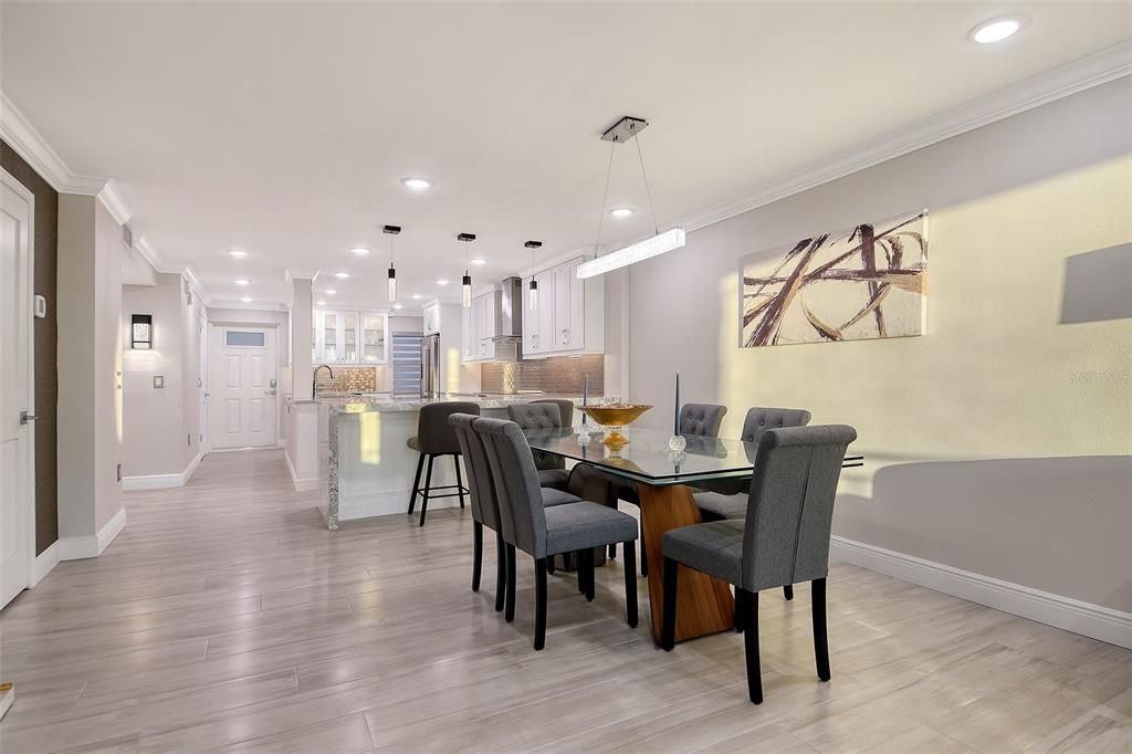 Active With Contract: $1,399,000 (2 beds, 2 baths, 1282 Square Feet)