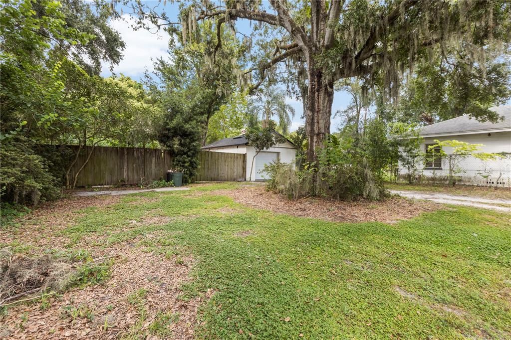 合同活跃: $480,000 (1 贝兹, 1 浴室, 880 平方英尺)