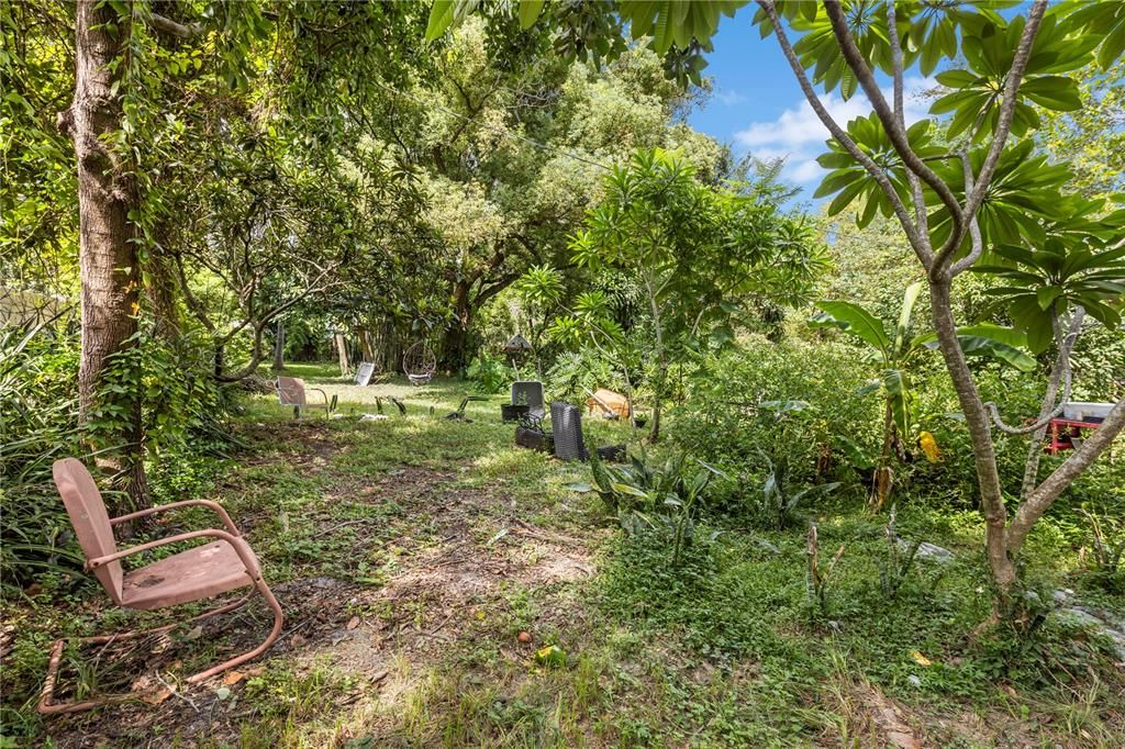 合同活跃: $480,000 (1 贝兹, 1 浴室, 880 平方英尺)