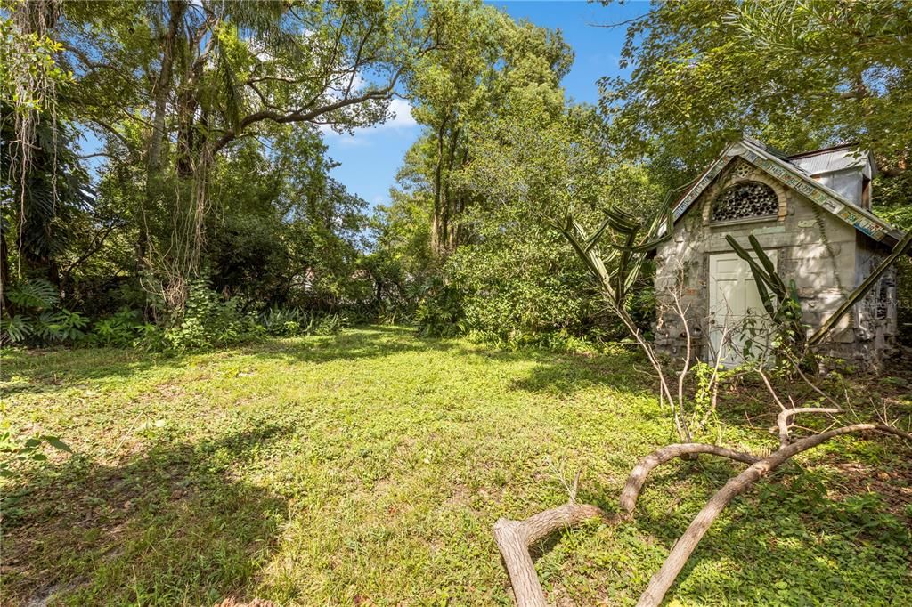 合同活跃: $480,000 (1 贝兹, 1 浴室, 880 平方英尺)