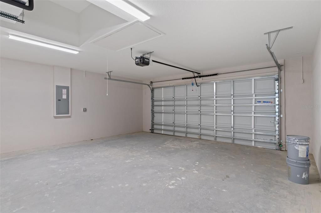 For Sale: $274,900 (3 beds, 2 baths, 1462 Square Feet)