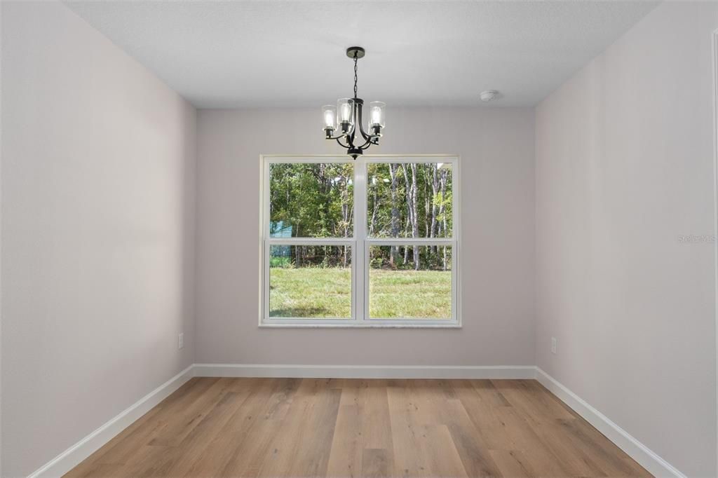 For Sale: $274,900 (3 beds, 2 baths, 1462 Square Feet)