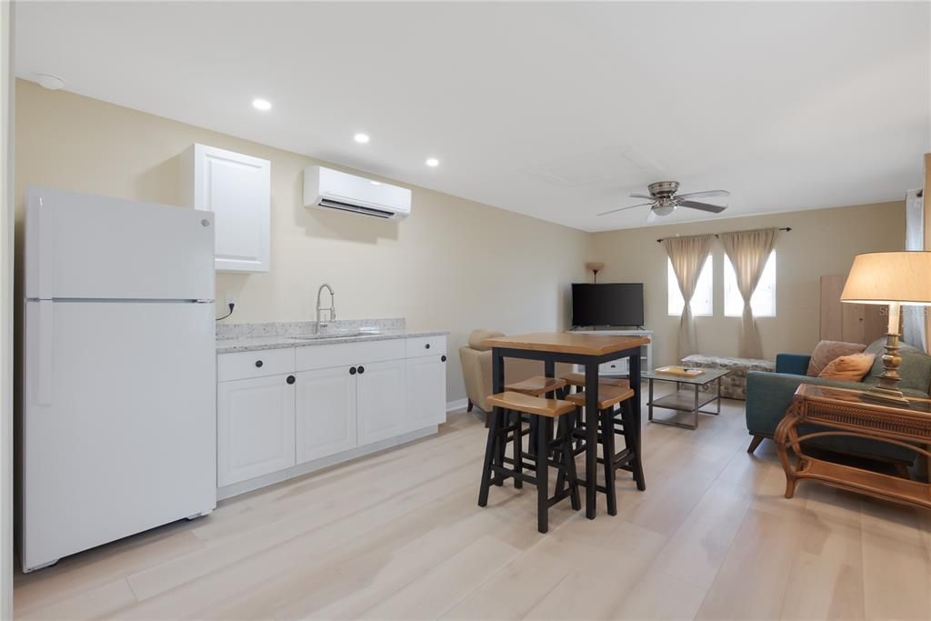 待售: $589,000 (4 贝兹, 3 浴室, 1468 平方英尺)