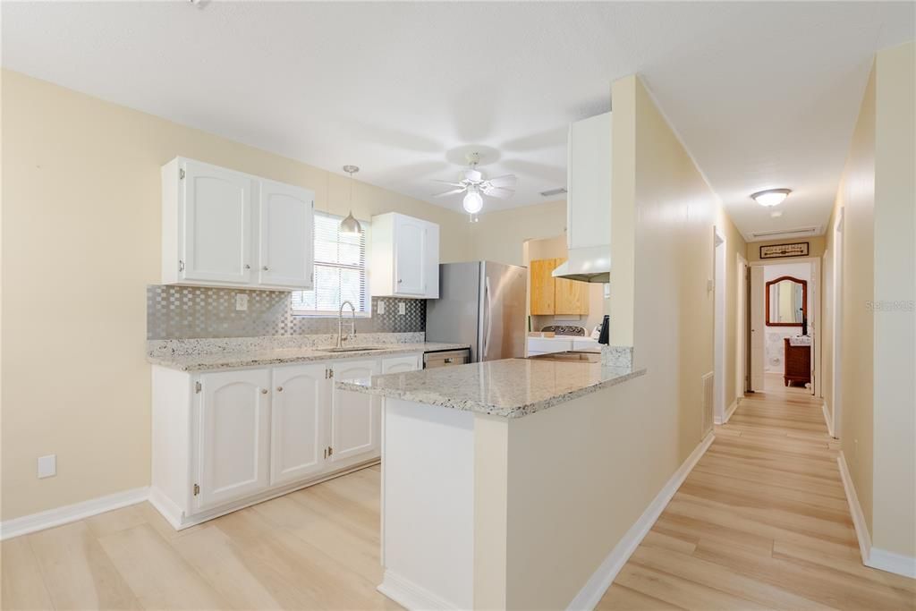 待售: $589,000 (4 贝兹, 3 浴室, 1468 平方英尺)