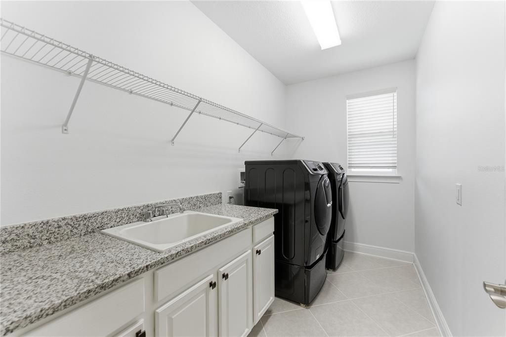 For Sale: $670,000 (4 beds, 3 baths, 3527 Square Feet)