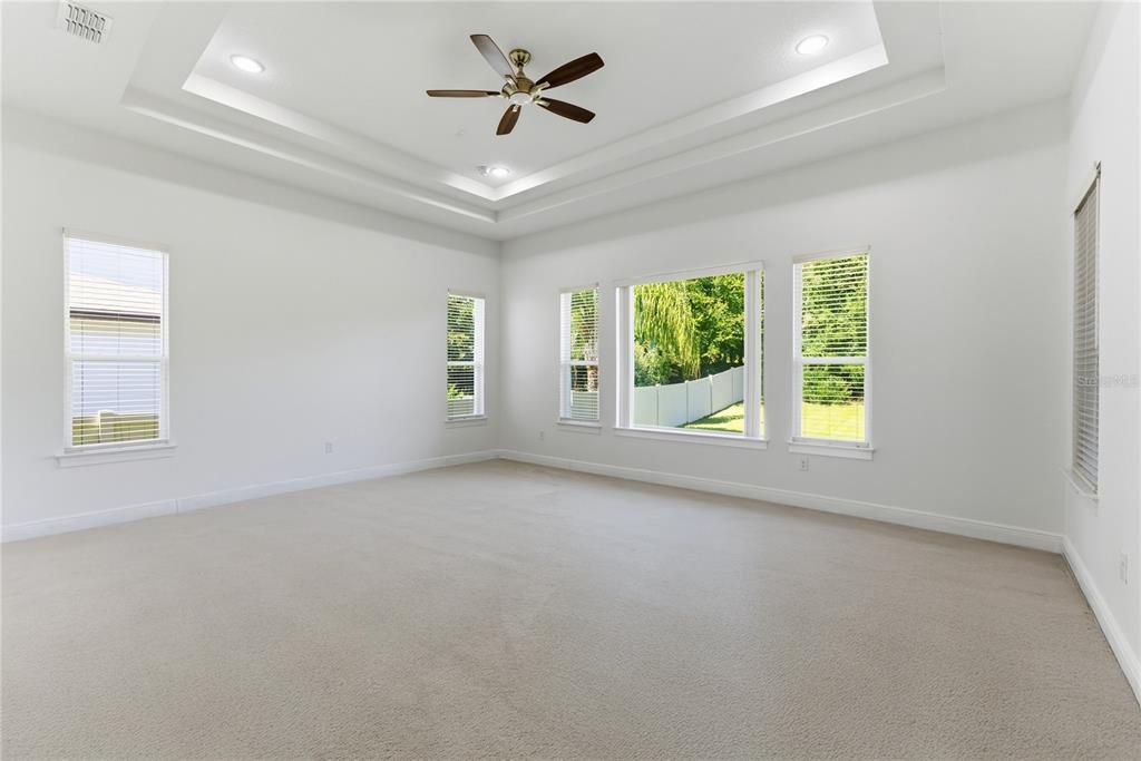 For Sale: $670,000 (4 beds, 3 baths, 3527 Square Feet)