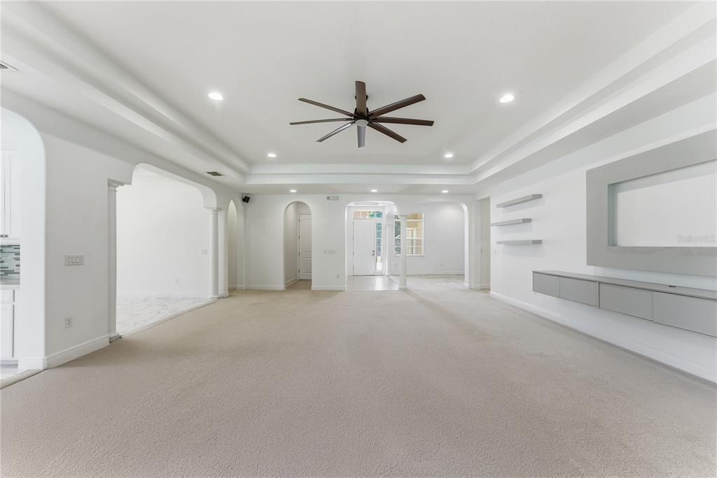 For Sale: $670,000 (4 beds, 3 baths, 3527 Square Feet)