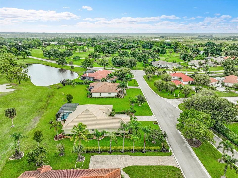 На продажу: $710,000 (3 спален, 2 ванн, 2574 Квадратных фут)