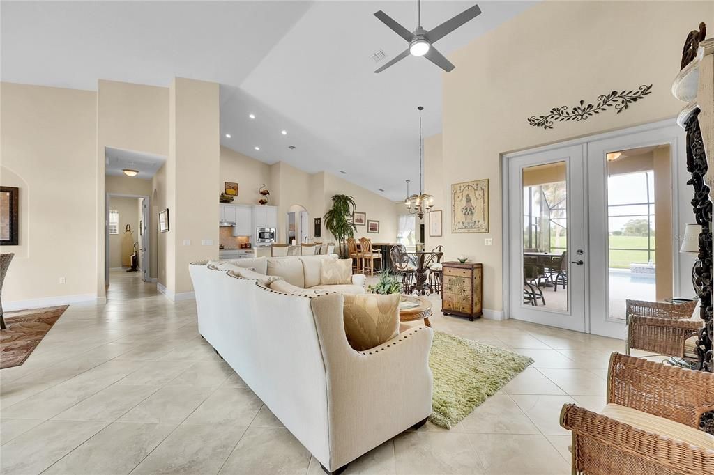 На продажу: $710,000 (3 спален, 2 ванн, 2574 Квадратных фут)