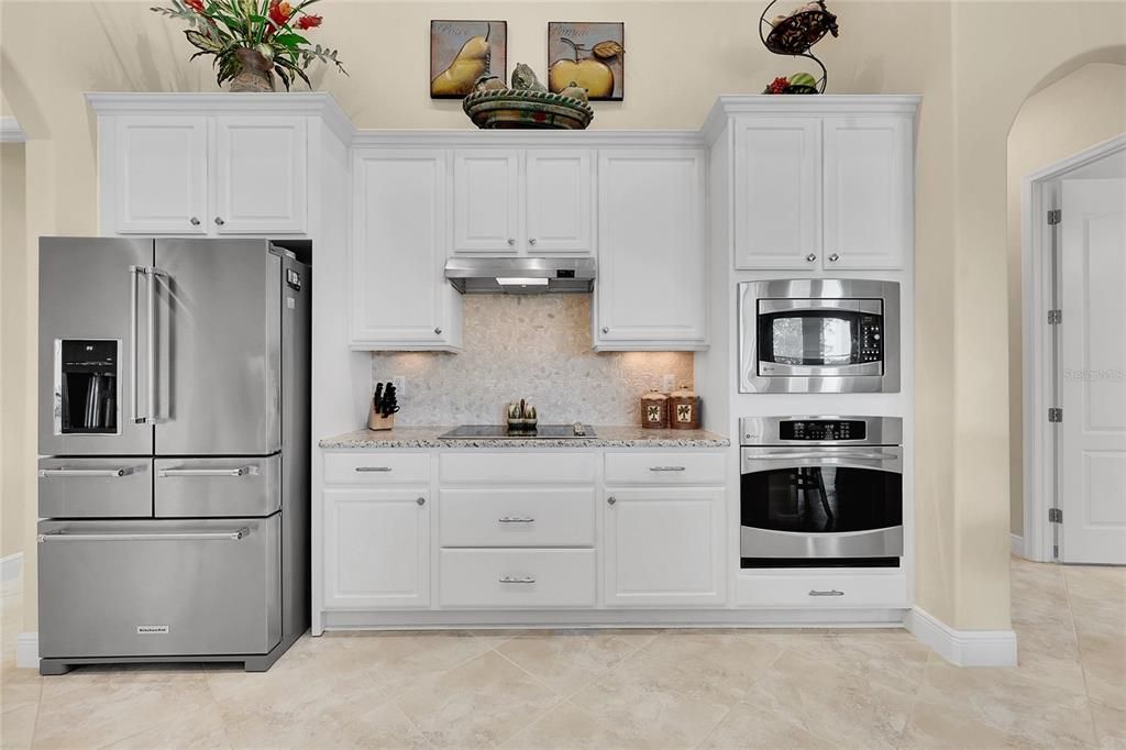 На продажу: $710,000 (3 спален, 2 ванн, 2574 Квадратных фут)