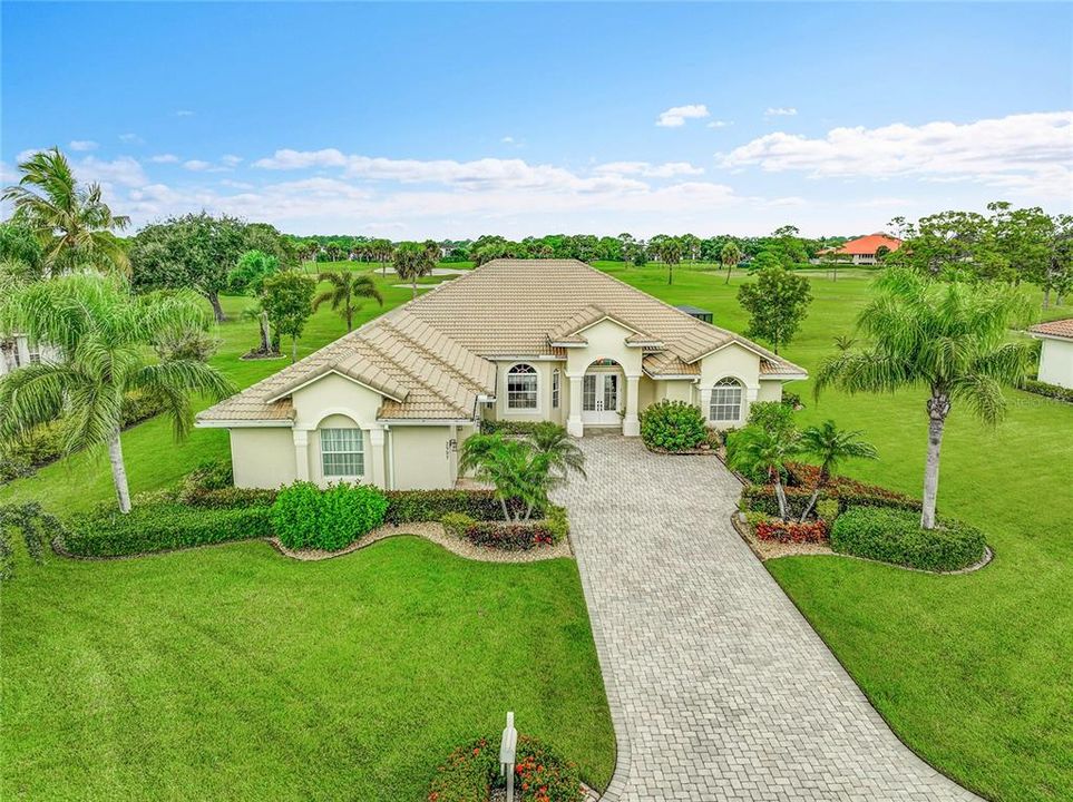 На продажу: $710,000 (3 спален, 2 ванн, 2574 Квадратных фут)