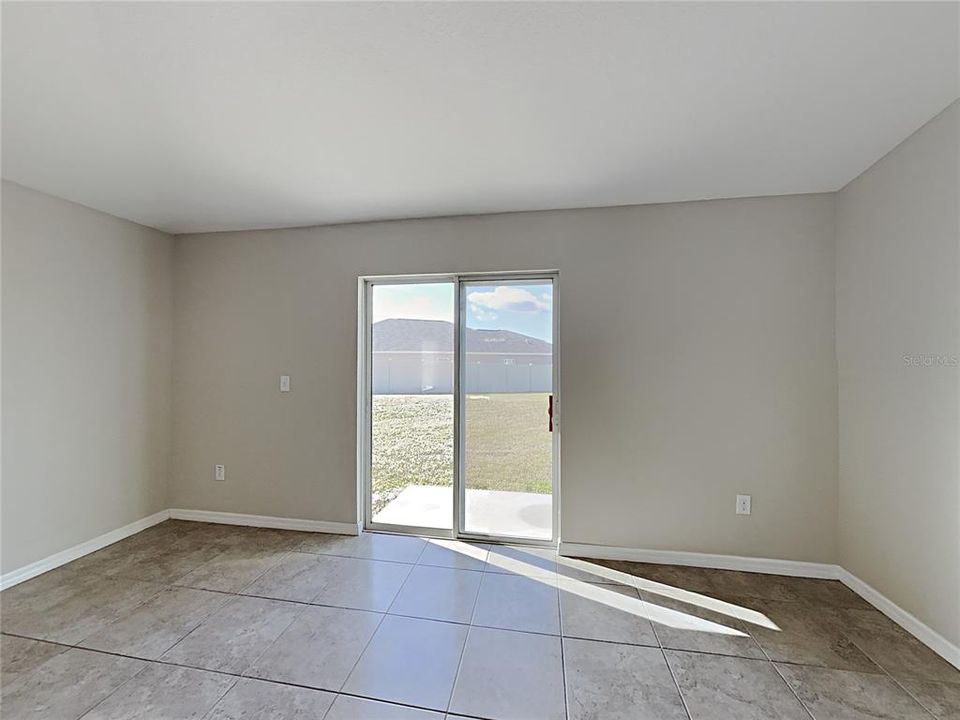Active With Contract: $295,000 (4 beds, 2 baths, 1835 Square Feet)