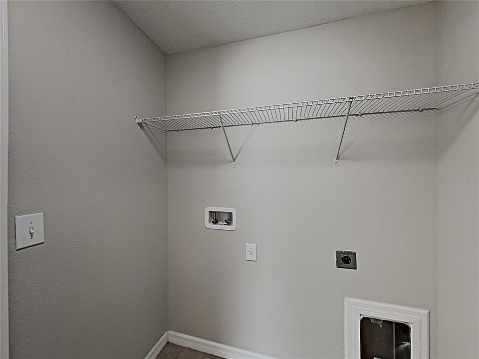 Active With Contract: $295,000 (4 beds, 2 baths, 1835 Square Feet)