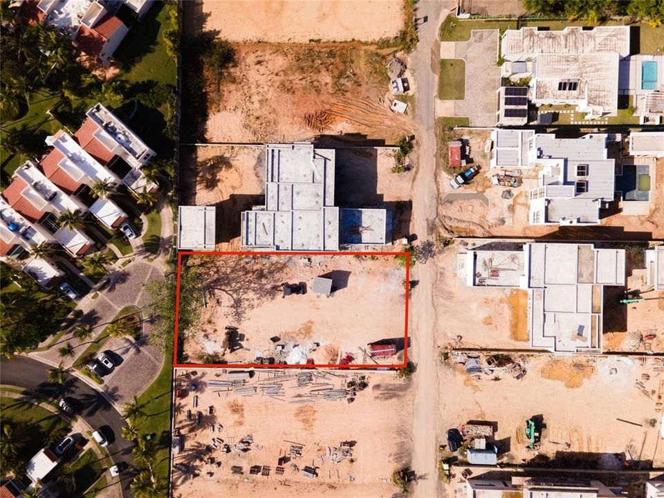 For Sale: $2,950,000 (0.39 acres)