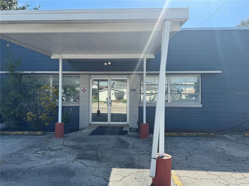 En Venta: $385,000 (0 camas, 0 baños, 3200 Pies cuadrados)